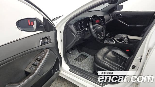 Kia K5 Prestige, 2011 10