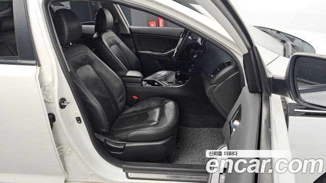 Kia K5 Prestige, 2011 12