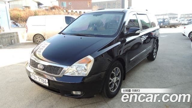 Kia Carnival R люксовая версия, 2014 1