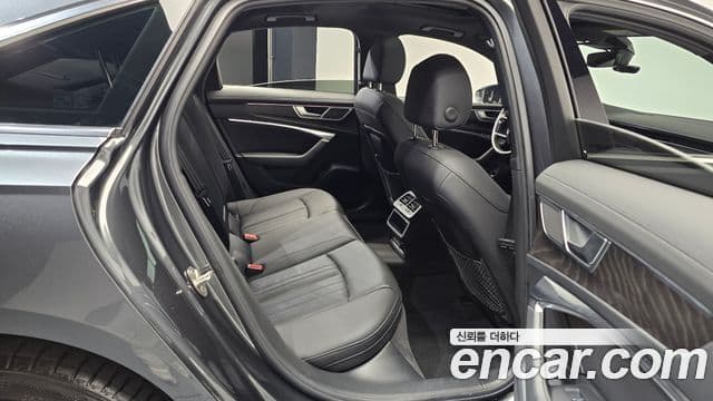 Audi A6 (C8) Premium, 2023 12