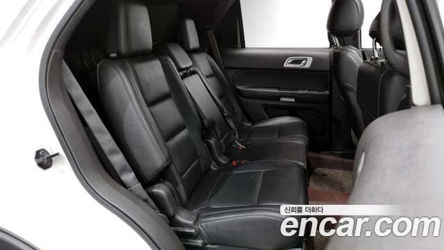 Ford Explorer 5세대, 2015 12