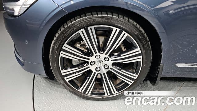 Volvo S90 B6 AWD Ultimate Bright, 2023 все фото