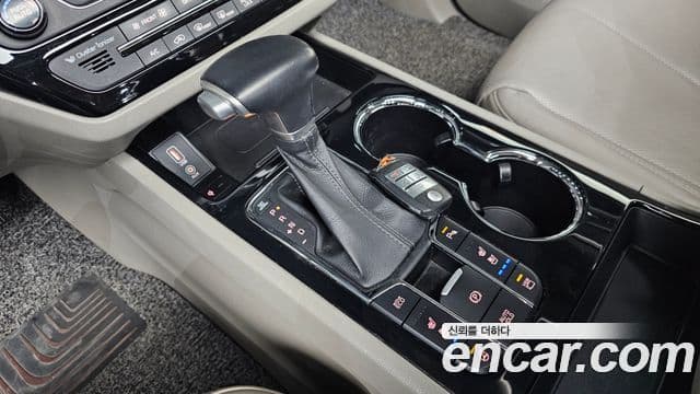 Kia The / новый New Carnival Special, 2019 9