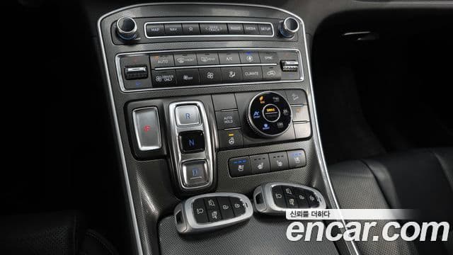 Hyundai The / новый New Santa Fe Exclusive, 2023 9