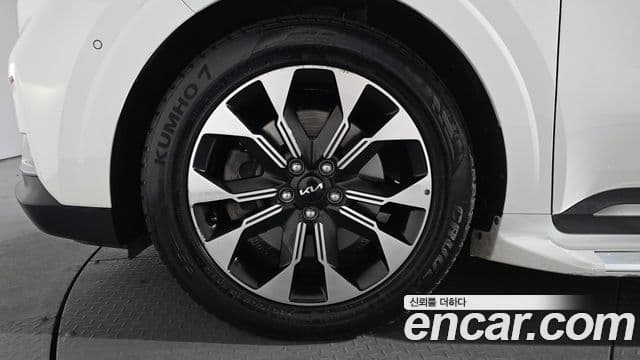 Kia Carnival 4세대 бензин 9인승 High Limousine(компания по спецнадстройкам), 2023 все фото