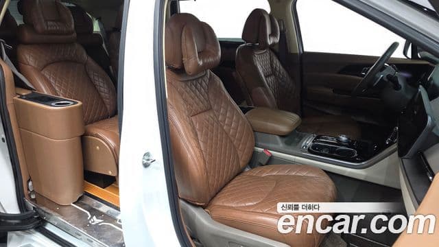 Kia Carnival 4세대 бензин 9인승 High Limousine(компания по спецнадстройкам), 2023 10