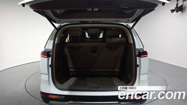Kia Carnival 4세대 бензин 9인승 High Limousine(компания по спецнадстройкам), 2023 20