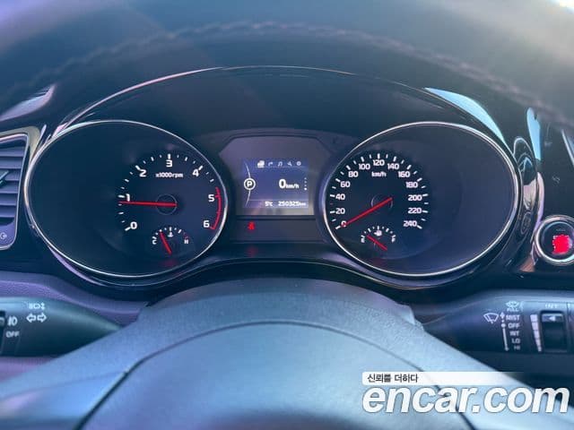 Kia All New Carnival Noblesse, 2016 8