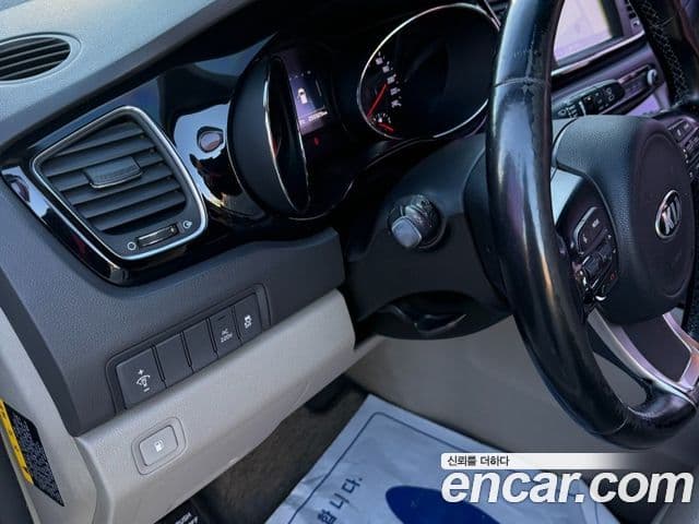 Kia All New Carnival Noblesse, 2016 15