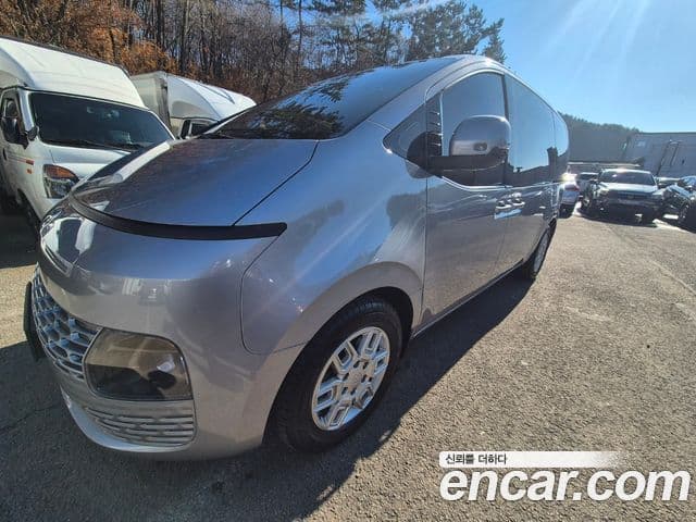 Hyundai Staria Modern, 2023 2