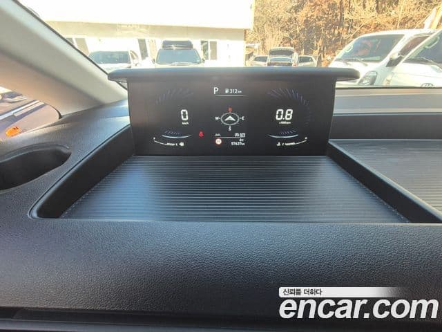 Hyundai Staria Modern, 2023 10