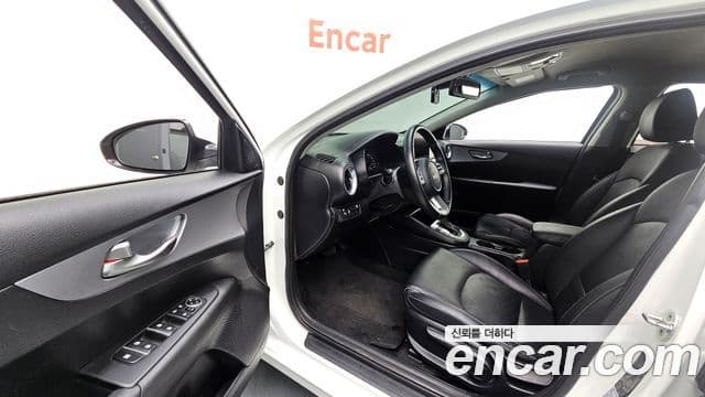 Kia The / новый New K3 2세대 Prestige, 2022 10