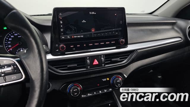 Kia The / новый New K3 2세대 Prestige, 2022 18