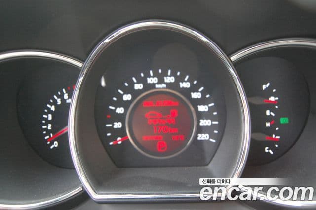 Kia All New Pride Prestige, 2013 8