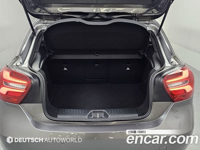 Mercedes-Benz A-класс W176, 2017 20