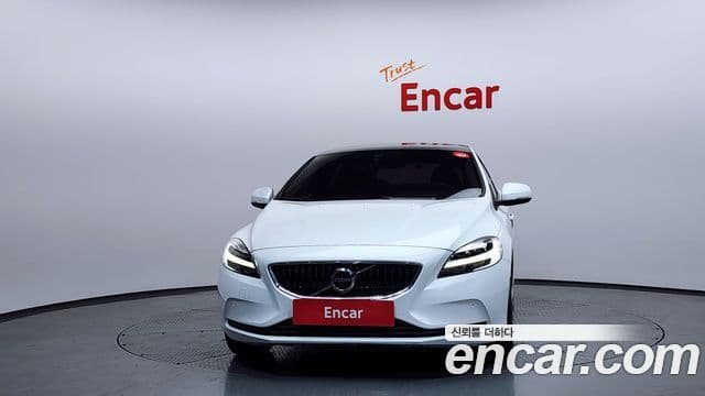 Volvo V40 2세대, 2018 3