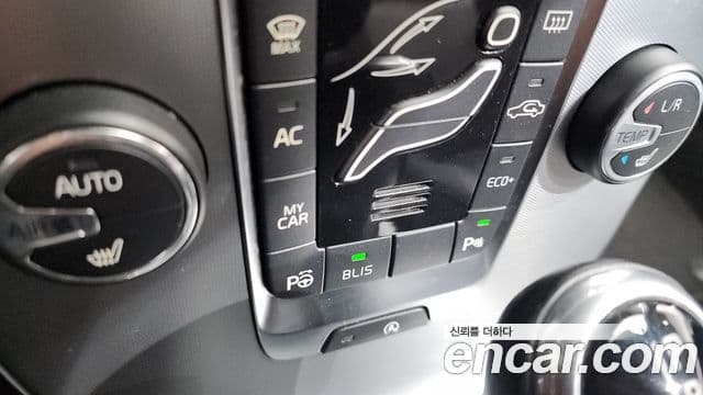 Volvo V40 2세대, 2018 17