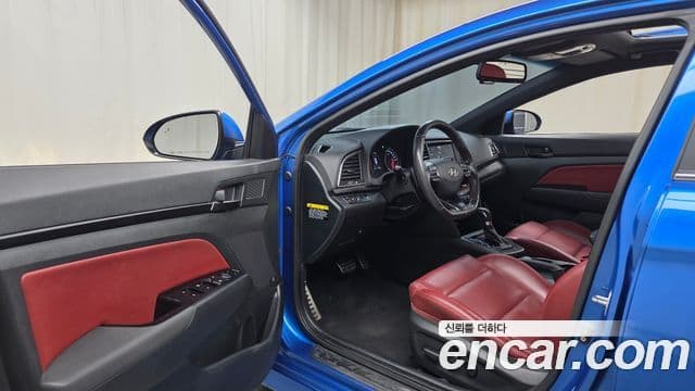 Hyundai Avante AD Extreme Selection, 2017 10