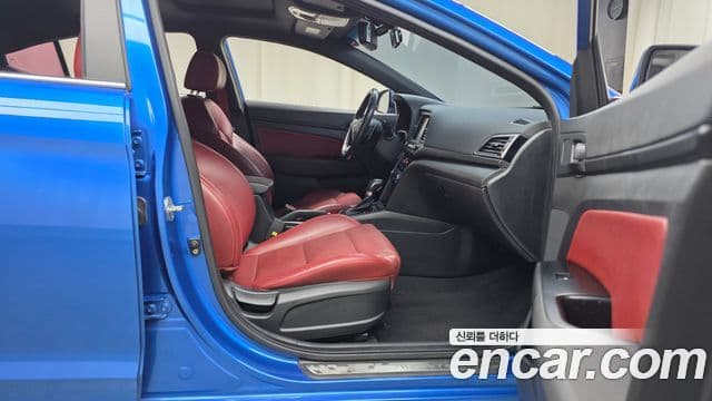 Hyundai Avante AD Extreme Selection, 2017 11