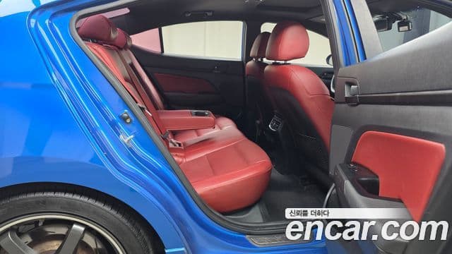 Hyundai Avante AD Extreme Selection, 2017 12