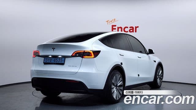 Tesla модель Y Long Range AWD, 2024 2