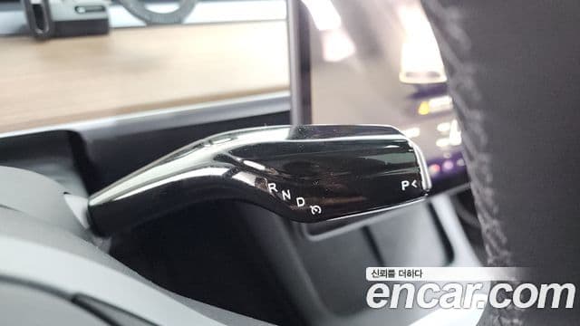 Tesla модель Y Long Range AWD, 2024 9