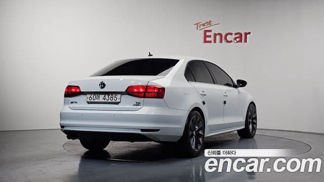 Volkswagen New Jetta 6세대, 2015 2