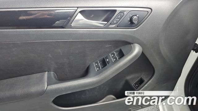 Volkswagen New Jetta 6세대, 2015 18