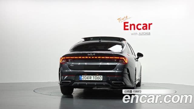 Kia K5 3세대 Signature, 2022 4