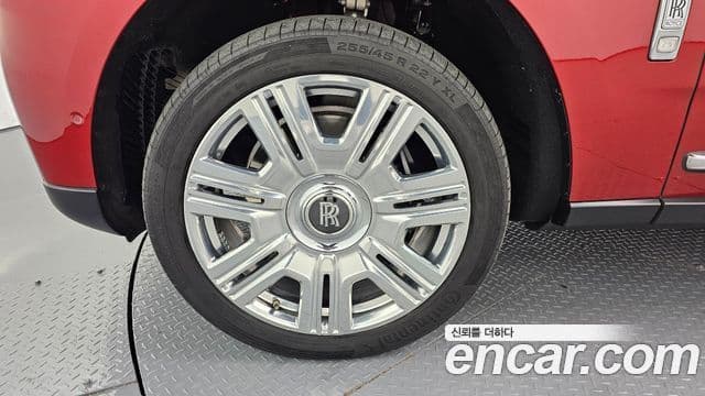 Rolls-Royce Cullinan, 2023 все фото