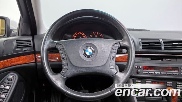 BMW 5시리즈 E39, 2002 13