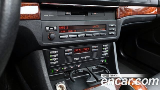 BMW 5시리즈 E39, 2002 14