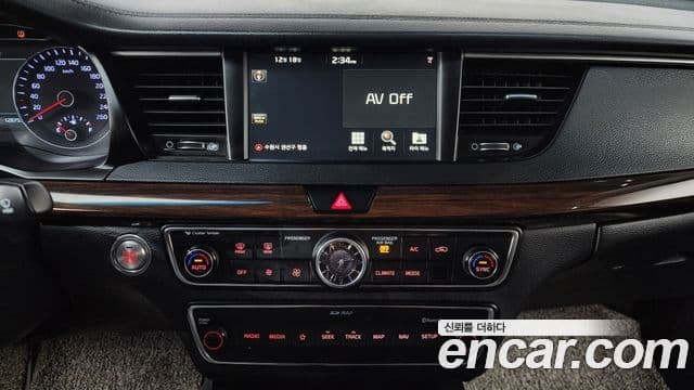 Kia All New K7 3.0 LPI Prestige (арендный автомобиль), 2018 16