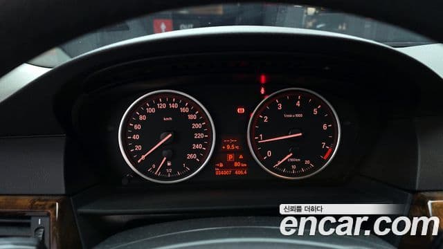 BMW 5시리즈 (E60) 528i седан, 2008 8