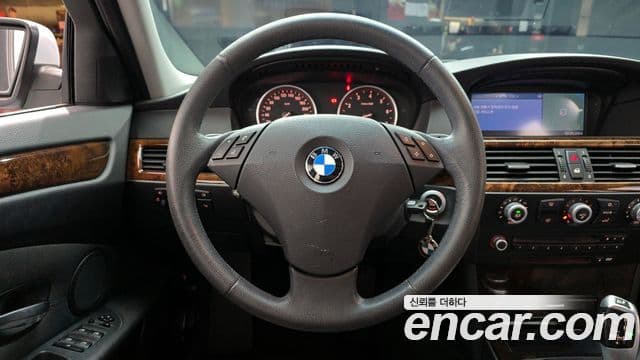 BMW 5시리즈 (E60) 528i седан, 2008 13