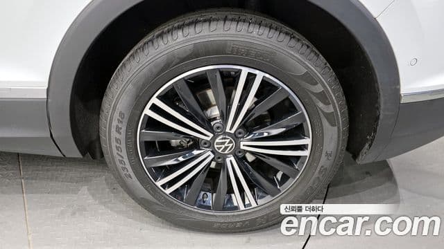 Volkswagen Tiguan 2세대 Premium, 2021 все фото