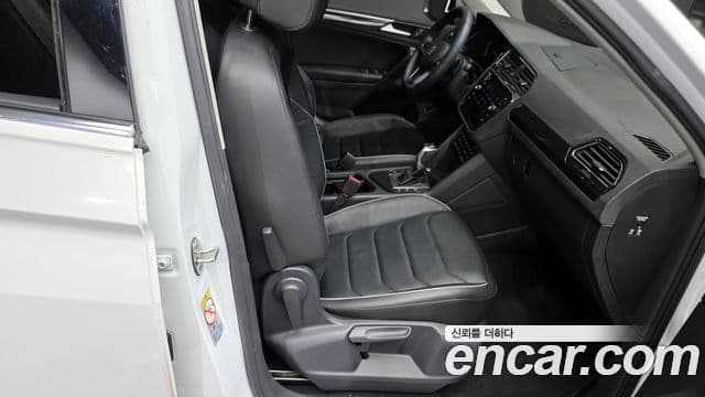 Volkswagen Tiguan 2세대 Premium, 2021 12