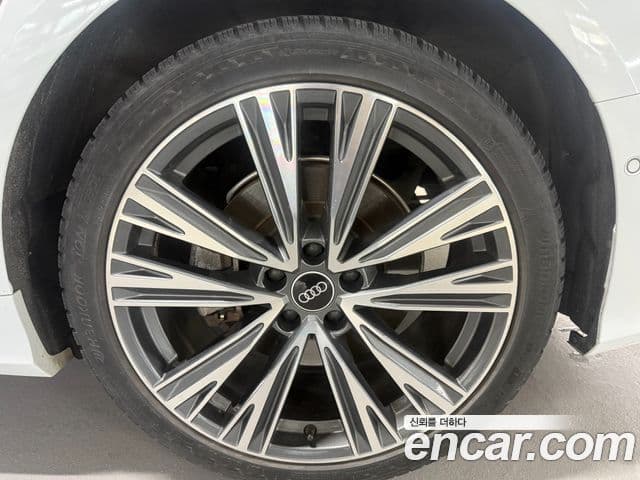 Audi A6 (C8) Premium, 2023 11