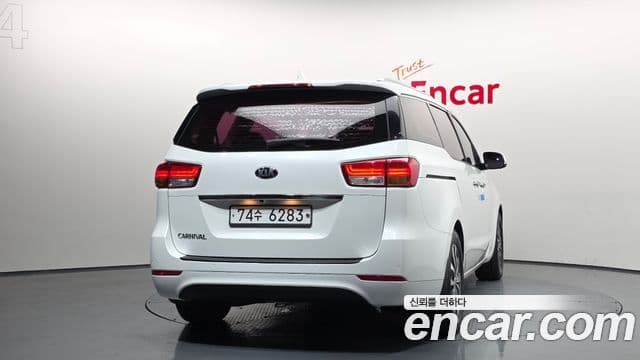 Kia All New Carnival Prestige, 2018 4