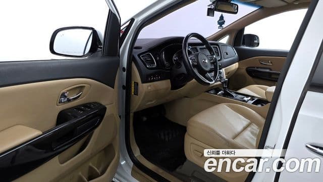 Kia All New Carnival Prestige, 2018 11