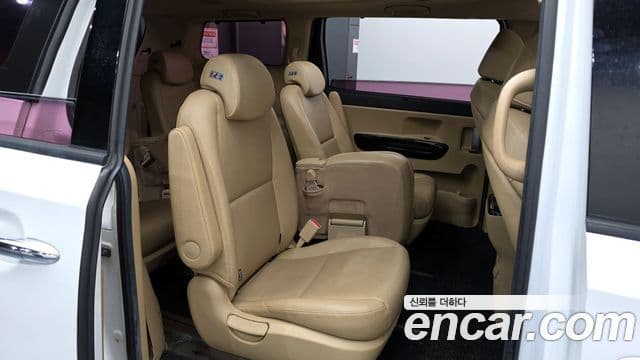 Kia All New Carnival Prestige, 2018 12