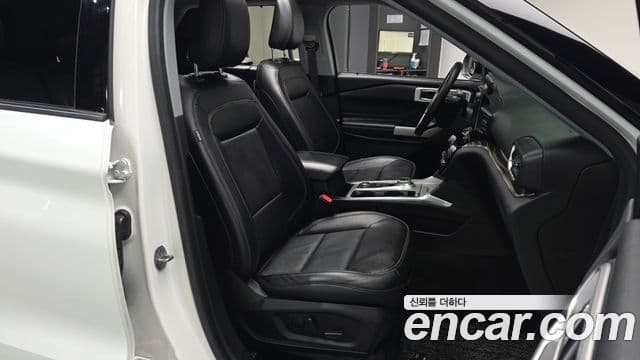 Ford Explorer 6세대 2.3 Limited 4WD, 2022 10