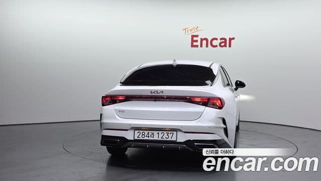 Kia K5 3세대 Standard, 2023 4