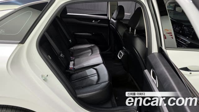 Kia K5 3세대 Standard, 2023 20