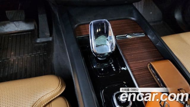 Volvo XC60 2세대 B6 Ultimate Bright, 2024 9