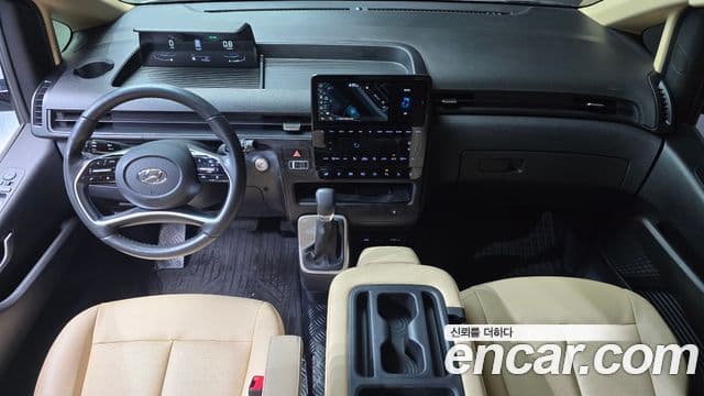 Hyundai Staria Modern, 2023 7