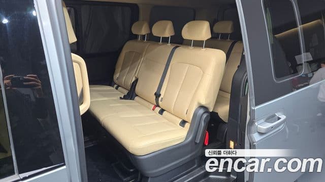 Hyundai Staria Modern, 2023 11
