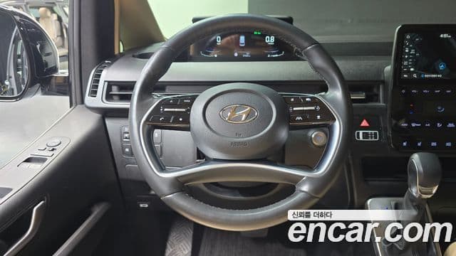 Hyundai Staria Modern, 2023 13