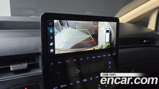 Hyundai Staria Modern, 2023 18