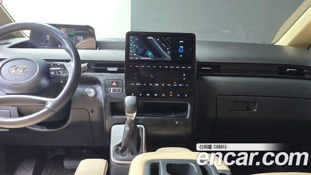 Hyundai Staria Modern, 2023 19